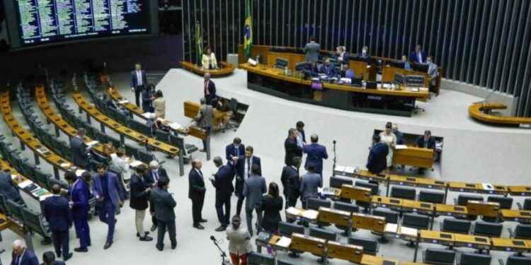 Brasil CPI do 8 de janeiro depende de sessão do Congresso que não