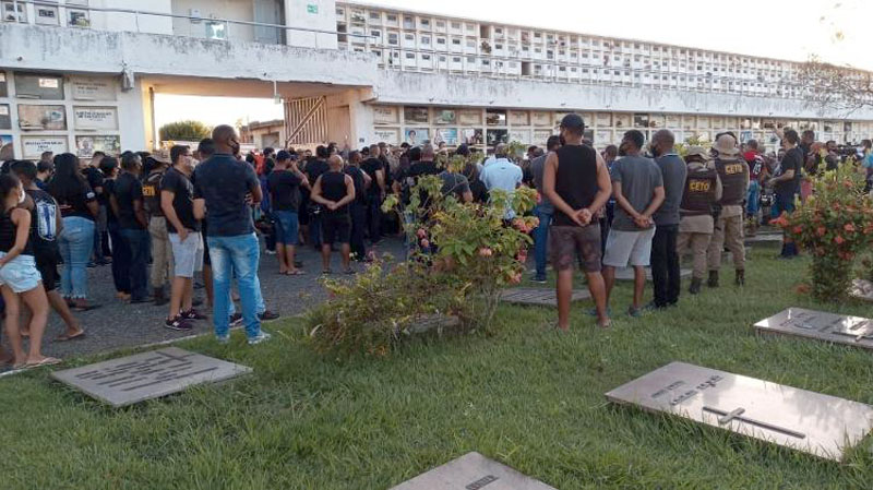 PM Wesley Goés é enterrado com homenagens na Bahia