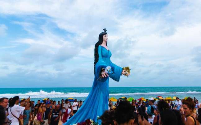 Bahia: Contador de história baiano grava vídeo e conta mais sobre Iemanjá,  a rainha do mar; veja aqui – Jornal da Chapada