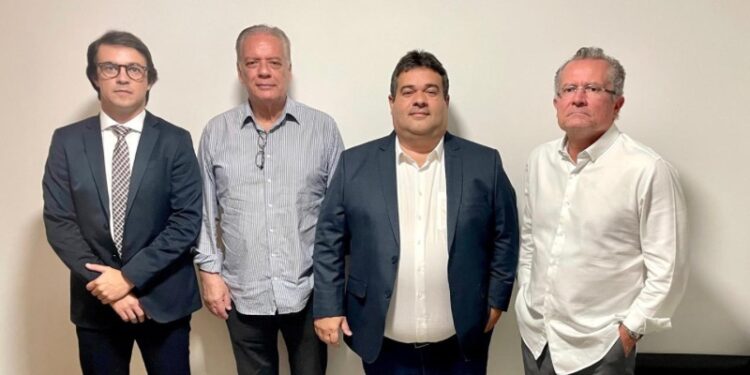Ivan Cordeiro (PL) se deslocou até Brasília (DF) para se reunir com representantes da Associação Brasileira de Agências Reguladoras (ABAR) | FOTO: Divulgação |