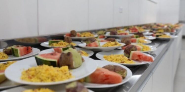 Alimentos da agricultura familiar enriquecem refeições escolares | FOTO: Divulgação |