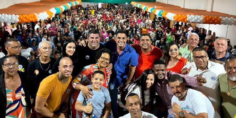 Davi dos Anjos se reuniu com políticos e apoiadores na última quarta-feira (24) | FOTO: Divulgação |